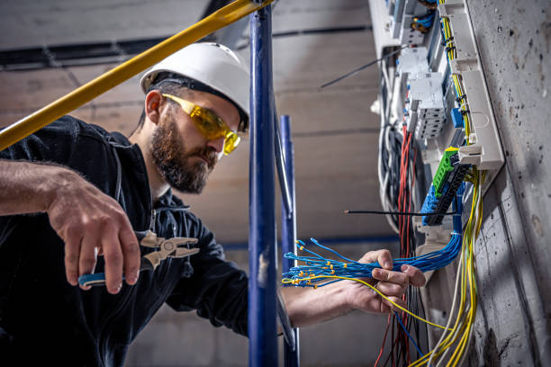 Best Emergency Electrical Repair  in Coushatta, LA